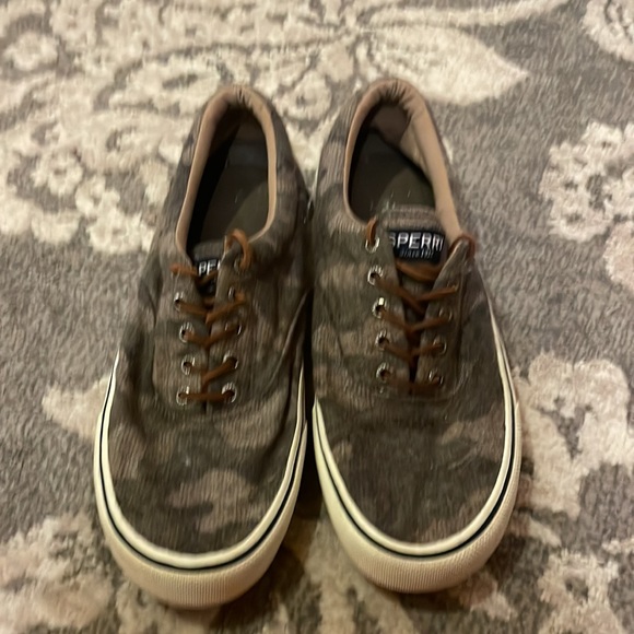 sperry camo shoes - Picture 2 of 6